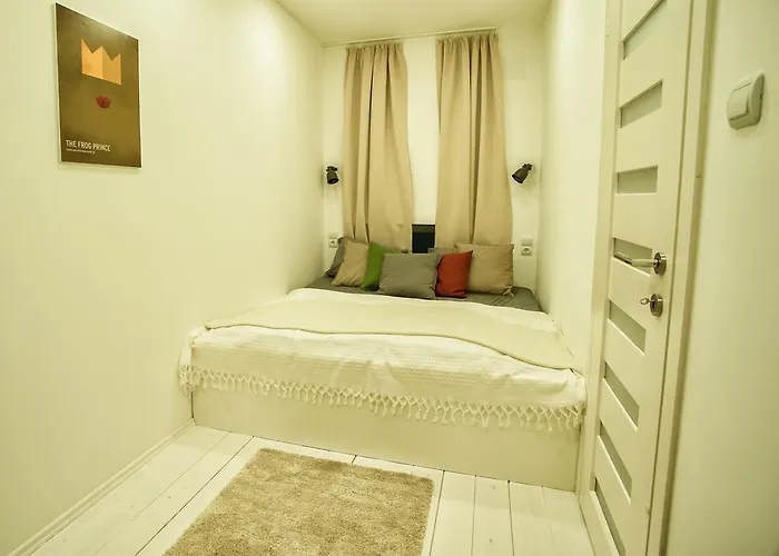 Apartment Near The Great Synagogue With Free Garage